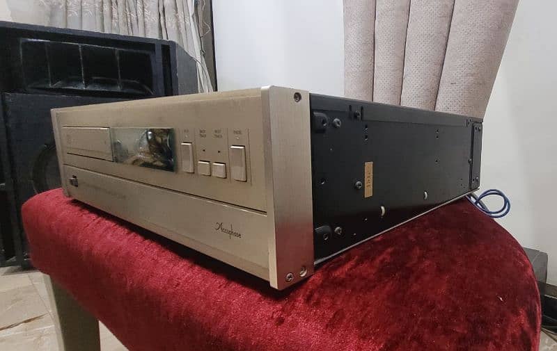 accuphase cd player 2