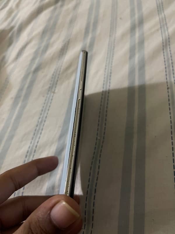 Oppo reno 2f 8/128 2