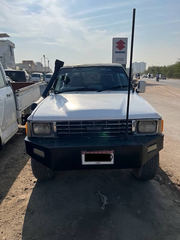 Toyota Hilux 1984 2