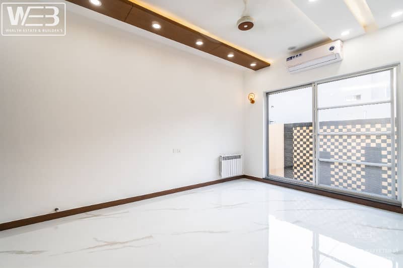 1 Kanal Modern But Used House For Sale NOW in DHA Phase 3 23