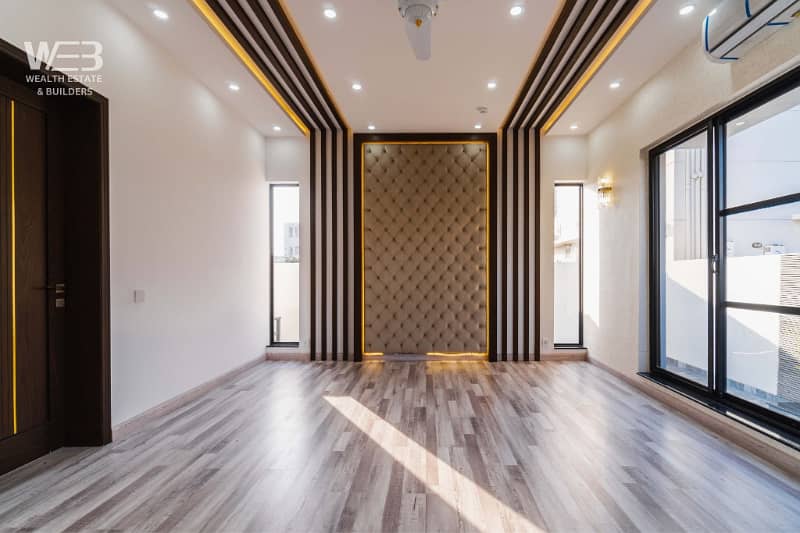 Modern Designed 1 Kanal House Near Park For Sale in DHA Phase 7 20