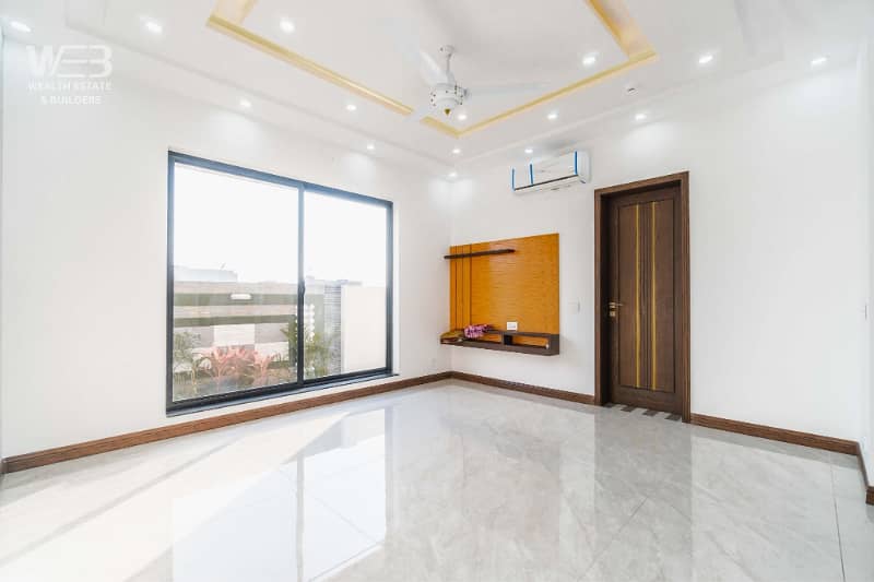 Modern Designed 1 Kanal House Near Park For Sale in DHA Phase 7 24