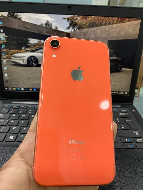 iphone xr 128gb pta approved 0