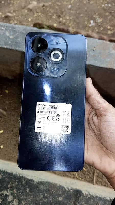 infinix smart 8 pro 10 by 10 condition pura original hai 2