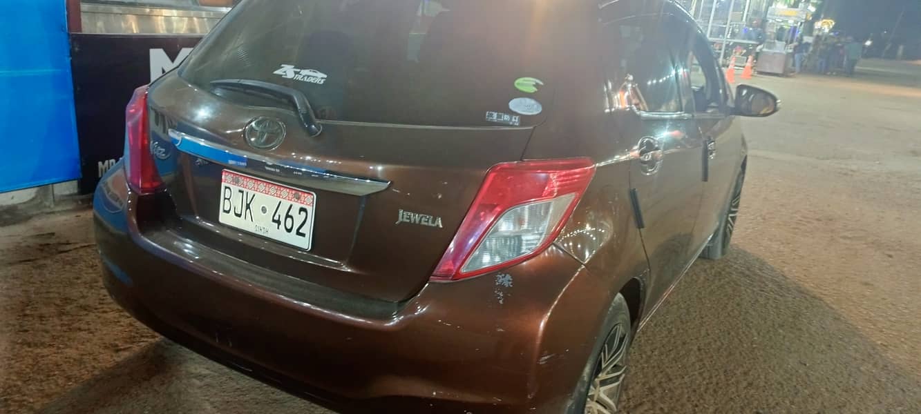 Toyota Vitz 2013 17 2