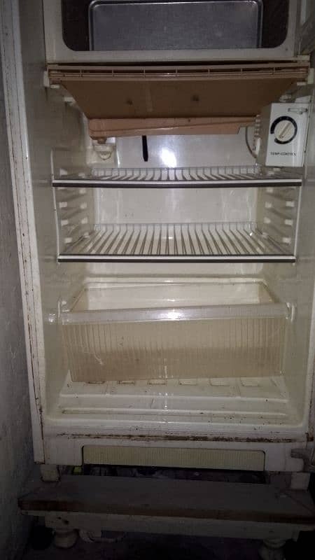 Dawlance refrigerator 2