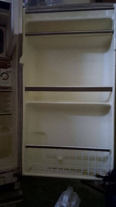 Dawlance refrigerator 3