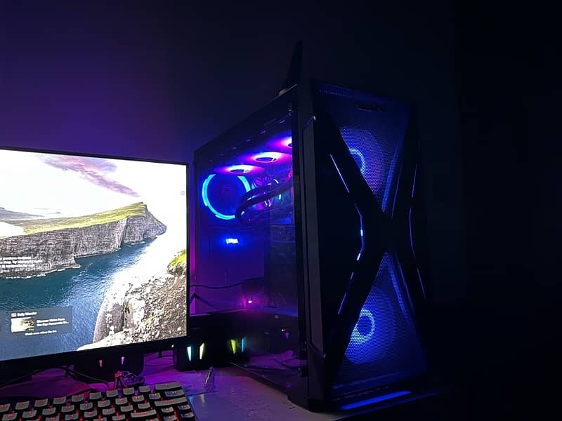 Strong Gaming PC (used for less than 3 months) 1