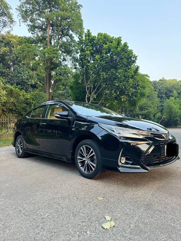 Toyota Altis Grande 2021 0