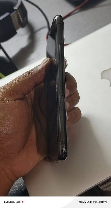 Iphone 11 Pro With Box (Non PTA) 6