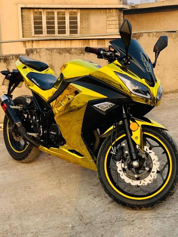 Kawasaki ninja 250cc brand new conditioN 2