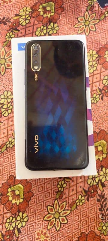 vivo s1 4/128 compelet box 1