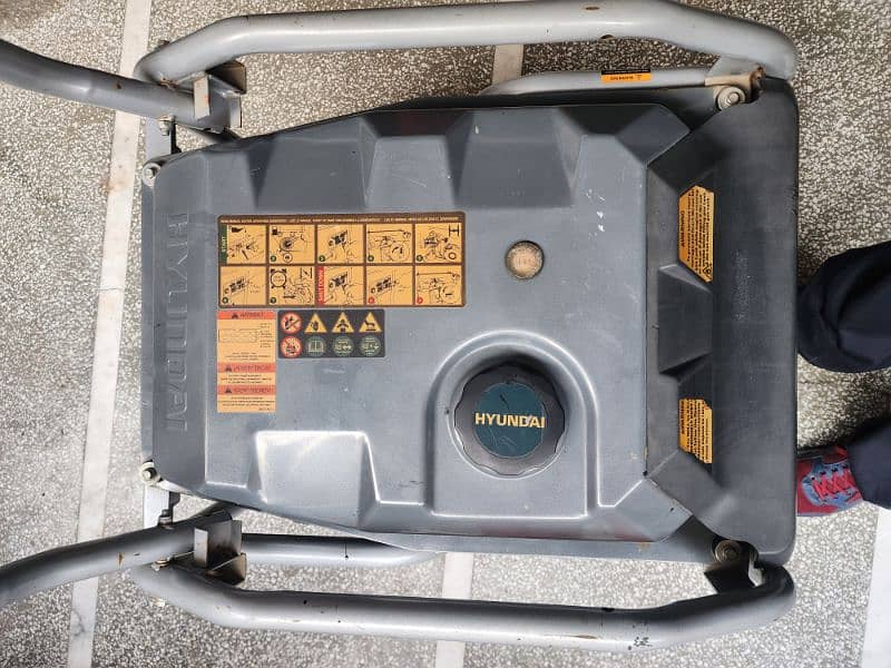 Hyundai Generator HGS7250 FOR SALE 5