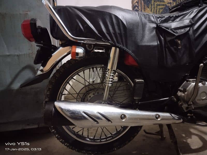 Honda CG 125 Model 2021 Karachi no 1st owner 13