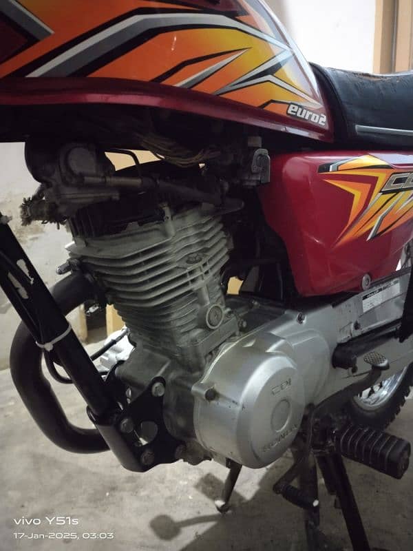 Honda CG 125 Model 2021 Karachi no 1st owner 14