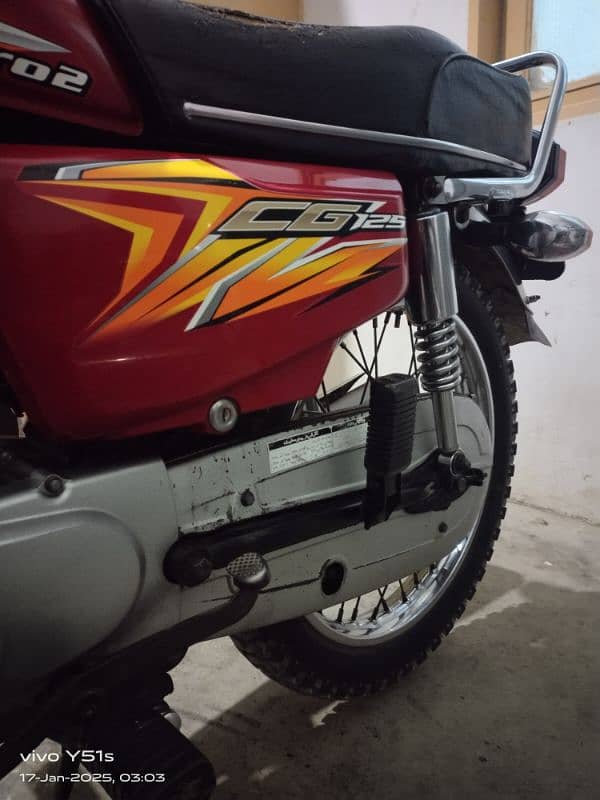 Honda CG 125 Model 2021 Karachi no 1st owner 15