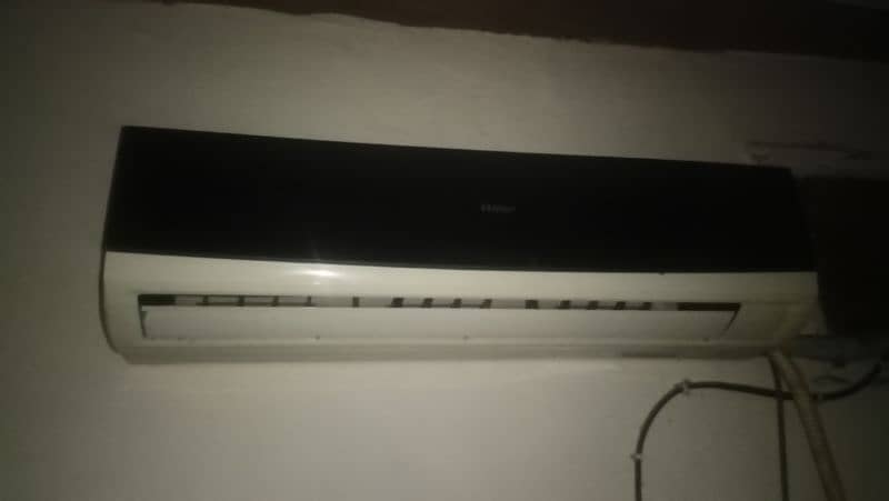 Good condition Haier 1.5ton ac non inverter 2