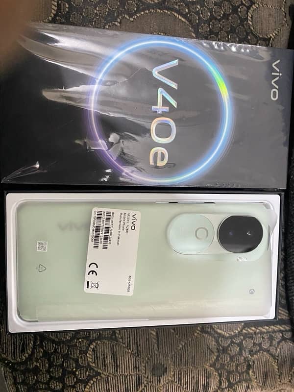 vivo v40e just box open 1