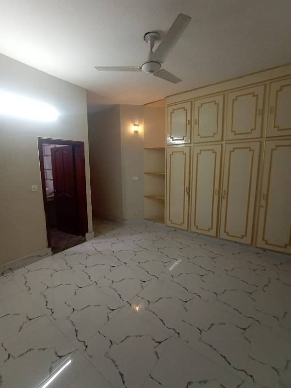 1 Kanal Upper Portion Available For Rent 2