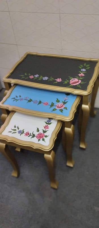 nesting tables 0