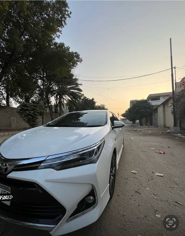 Toyota Corolla Altis Grande 1.8 X 2021 3