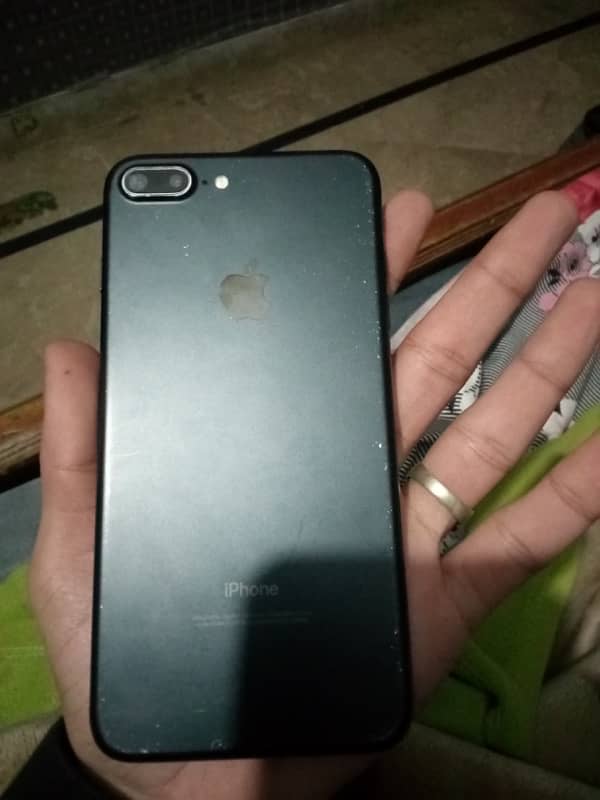 iphone 7plus 128 PTA with box 2