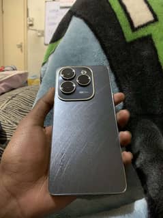 Infinix hot 40 pro