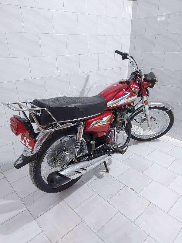 Honda 125 2024 Karachi number. 6