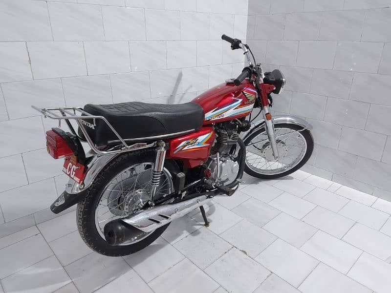 Honda 125 2024 Karachi number. 8