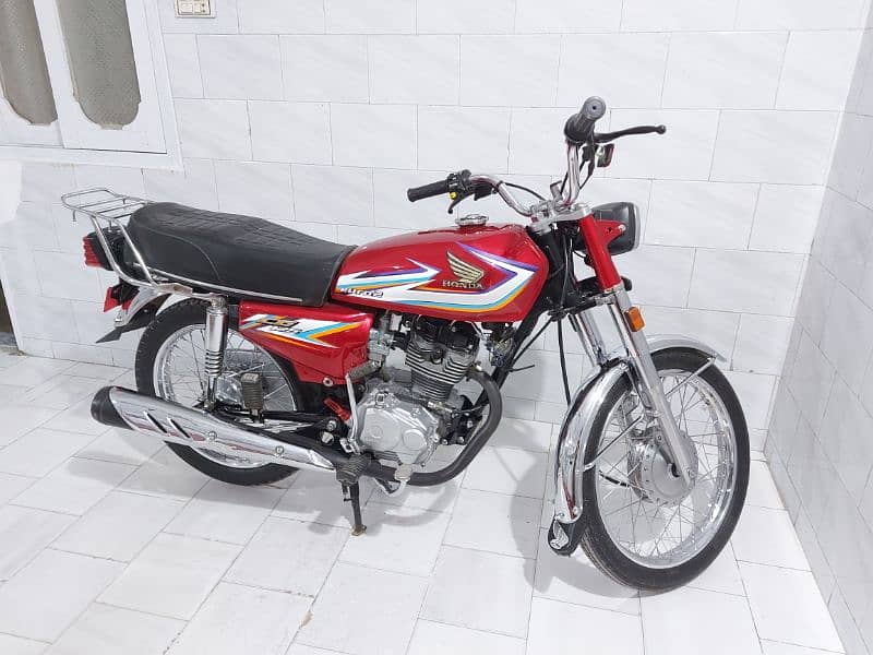 Honda 125 2024 Karachi number. 10