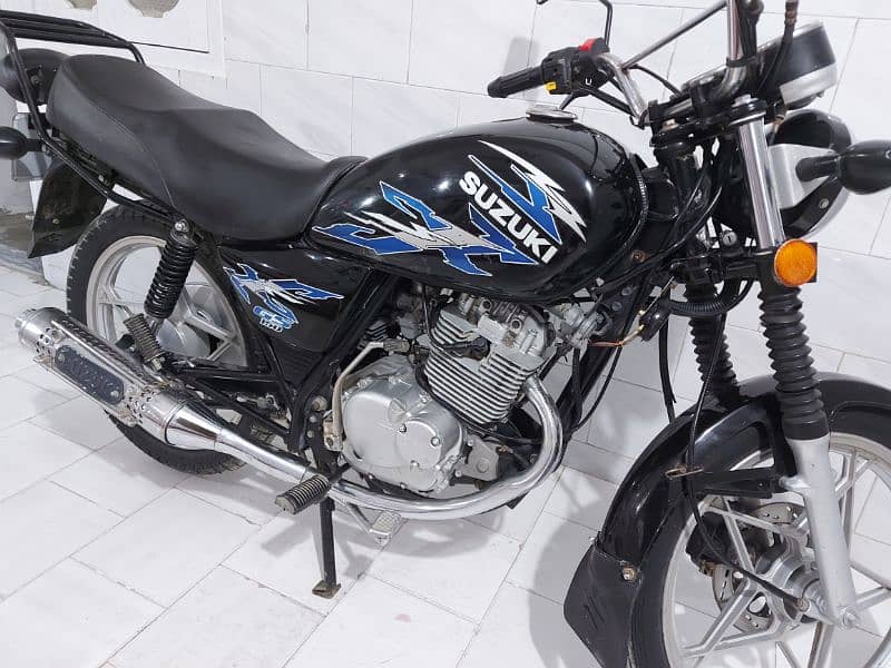 Suzuki GS 150 2021 end Karachi 11