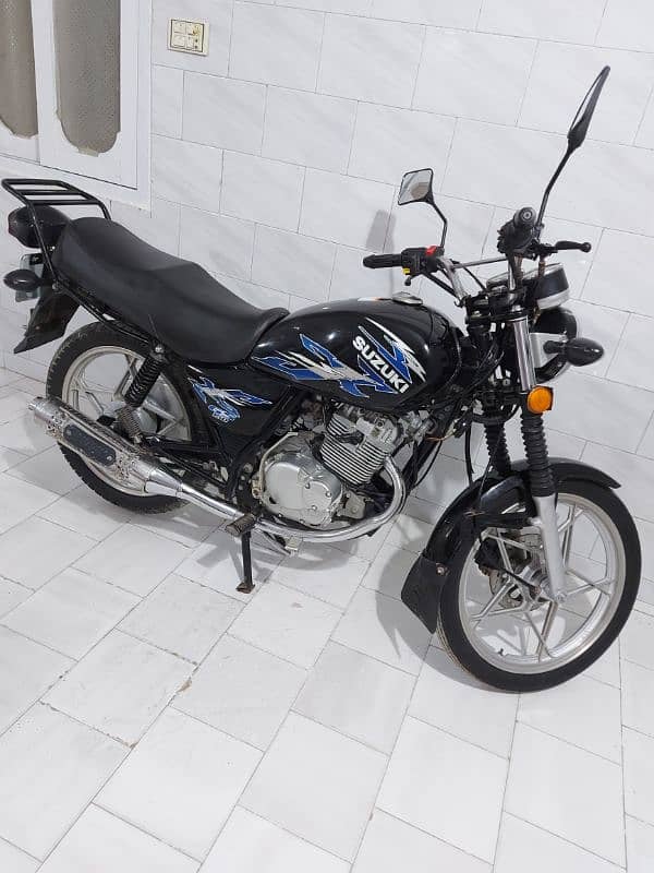 Suzuki GS 150 2021 end Karachi 12