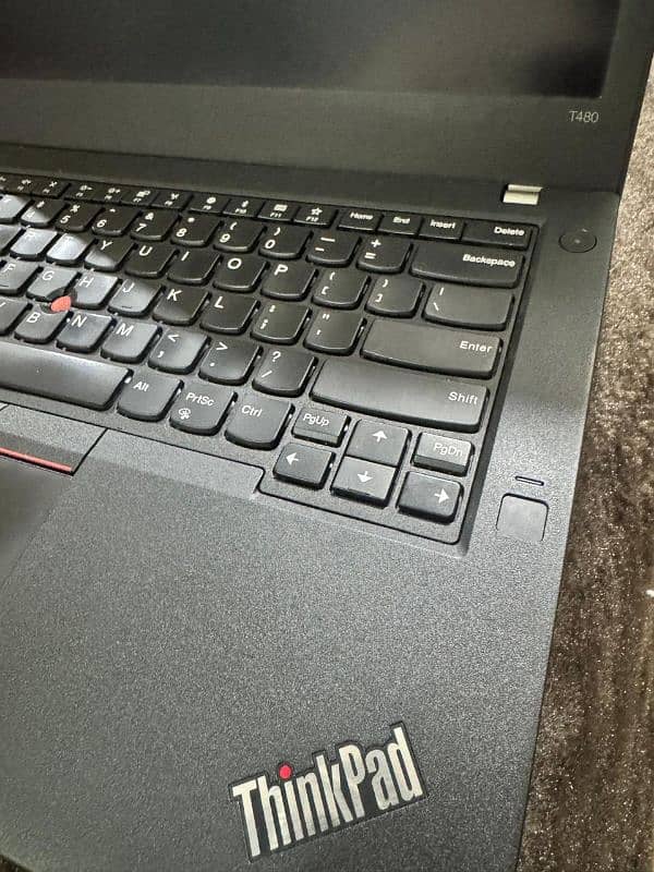 Lenovo Ci7-8th generation Thinkpad T480 fhd display backlit keyboard 9