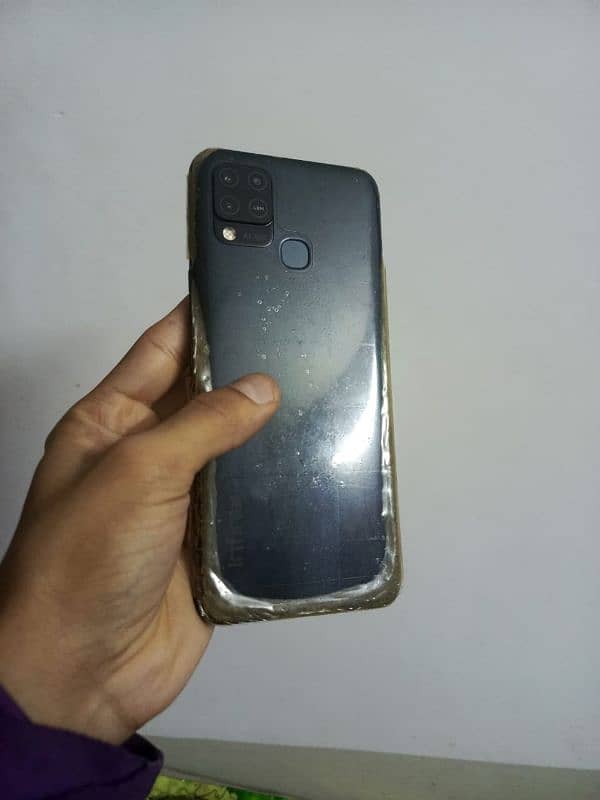 Infinix hot 10s 6/128 with 10/9 condition 1