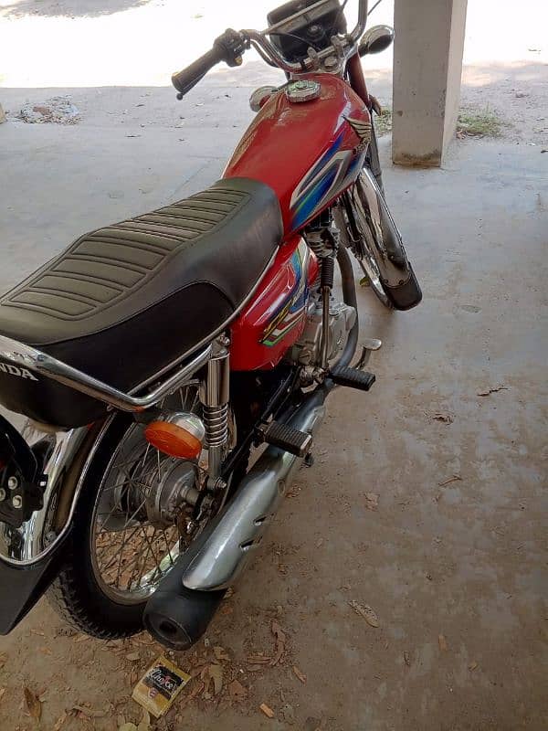 Honda 125 Red color for sale urgent 2