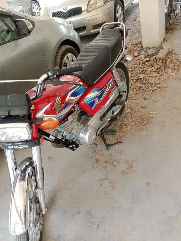 Honda 125 Red color for sale urgent 4