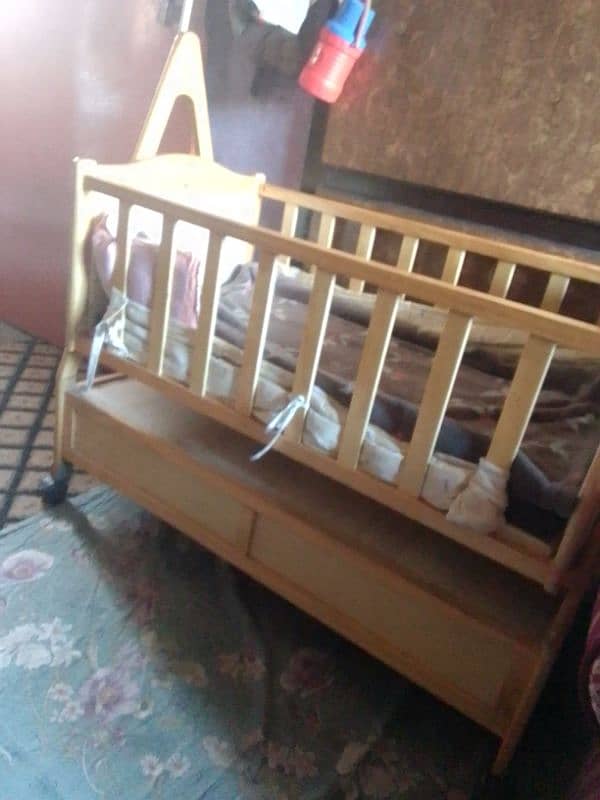 kids bed in reasnble price 0