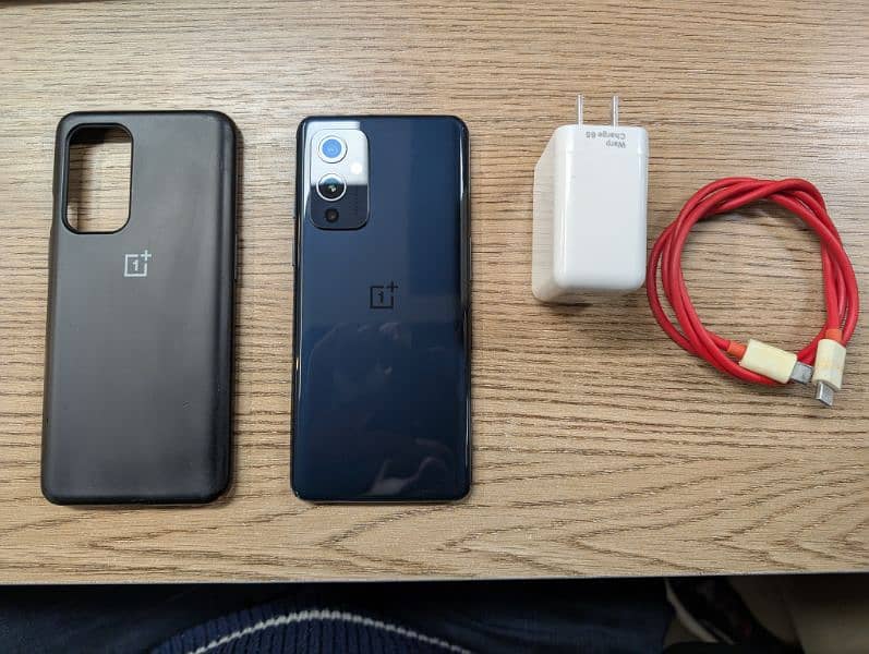 OnePlus 9 12/256gb 10/10 Condition with 65W Charger 0