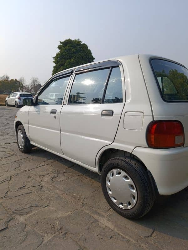 Daihatsu Cuore 2007 6