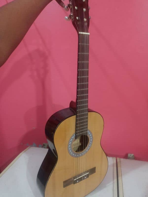 Guitar for beginners almost new 2