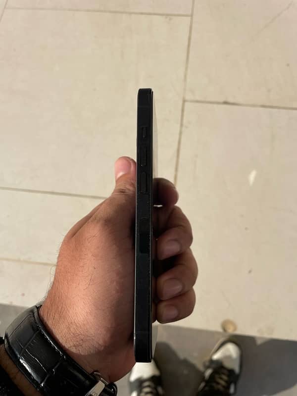 Iphone 14 pro space Black 128 gb jv 2