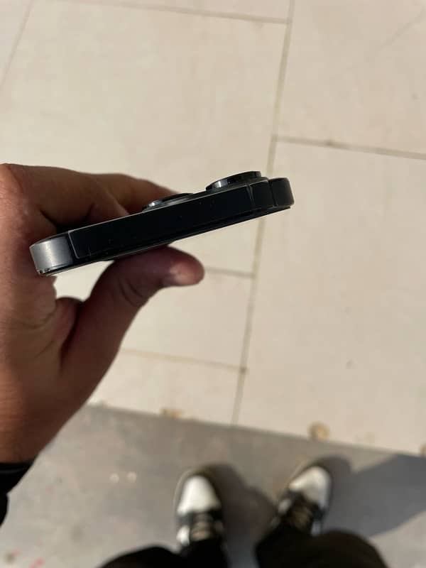 Iphone 14 pro space Black 128 gb jv 4