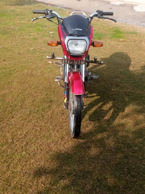 Honda CD dream Red 8