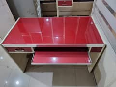 Durable Workstation Computer Tables with Partitions