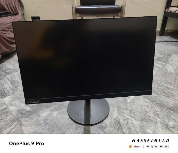 Lenovo bazzel less 24" Led for display 0