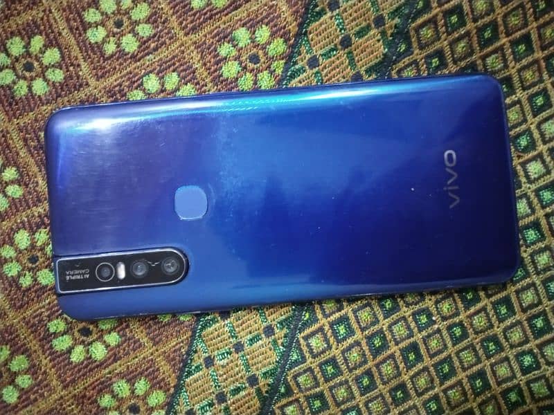 vivo v15 4