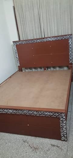 BED Queen Size