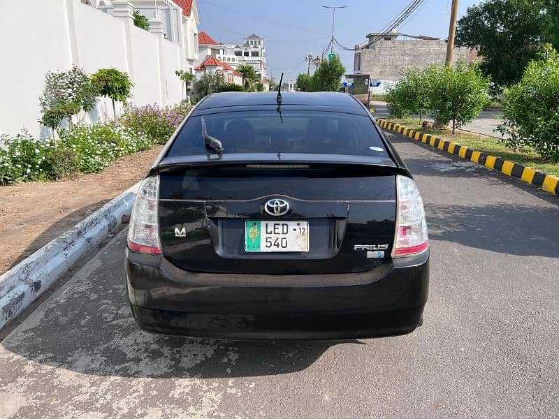 Toyota Prius 2012 4