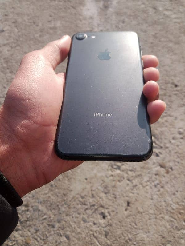 I PHONE 7 1