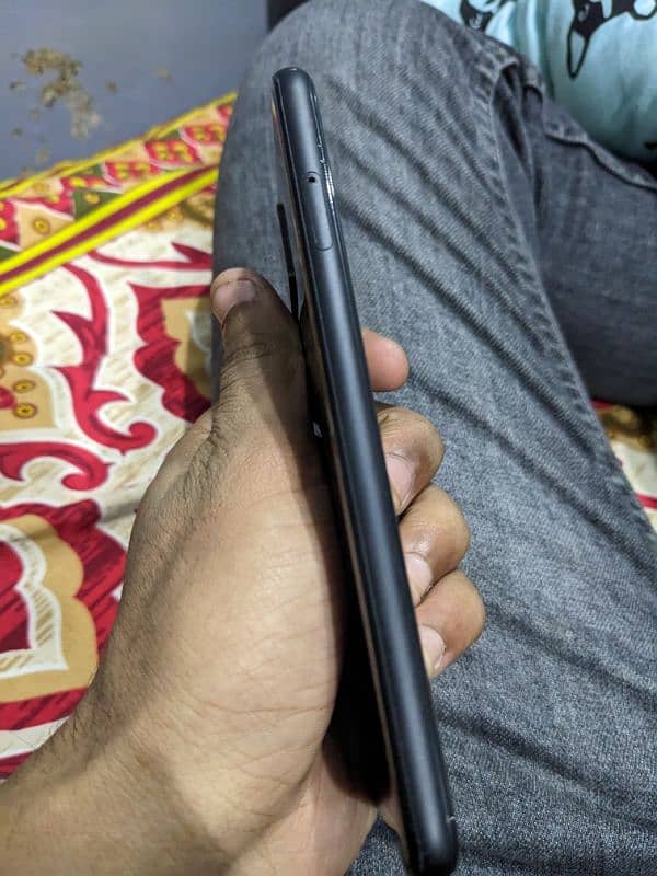 Google Pixel 4 10/9.5 pta with box 5